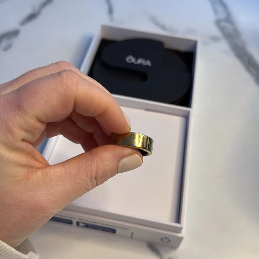 Oura Ring Gen3 Heritage - Gold - Size 8 - Smart Ring